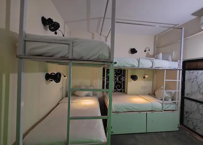 Hot - House Of Travellers, Vagator Hostel